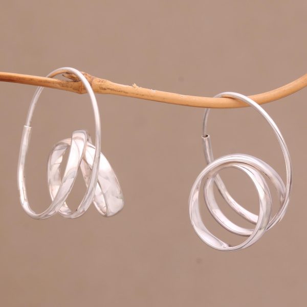 Modern Curls Silver Hoop Earrings Supply