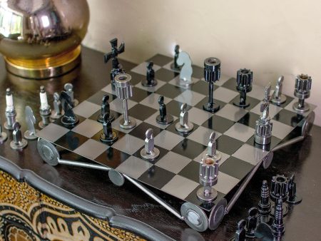 Recycling Challenge Decorative Metal Tabletop Chess Set Cheap