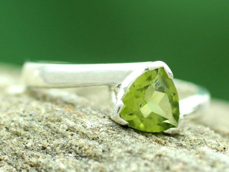 Sterling Silver & Peridot Solitaire Ring Cheap