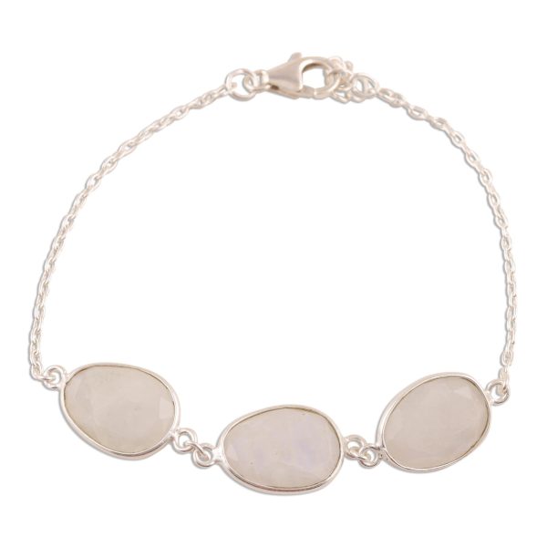 Rainbow Glisten 18-Carat Rainbow Moonstone Pendant Bracelet from India Online Hot Sale