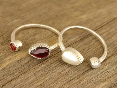 Stylish Flavor Garnet and Cultured Pearl Wrap Rings from India (Pair) Sale